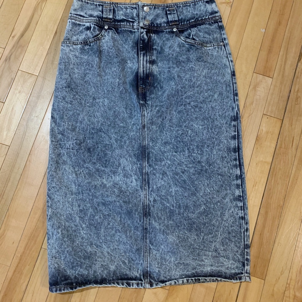 EUC Jordache size 14 acid wash skirt